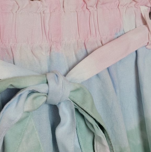NWT Cloth & Stone Tie Dye Paperbag Waist Shorts in Cotton Candy Pink and Blue - Picture 5 of 9